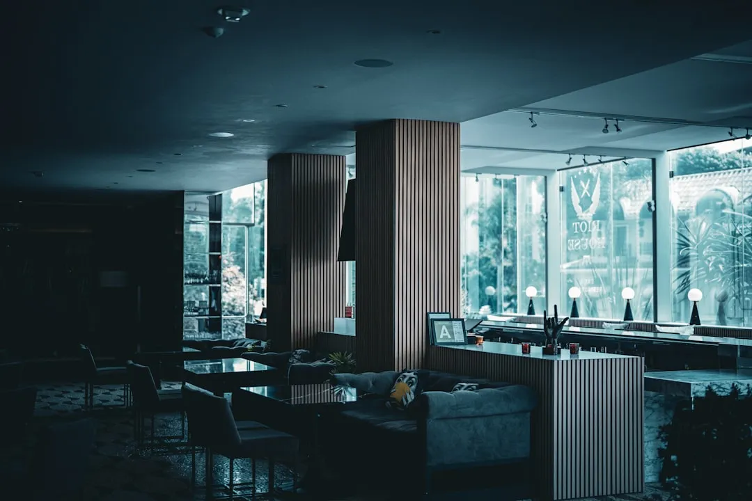 上海贸易服务指南：日用百货批发如何满足家庭与餐饮采购需求